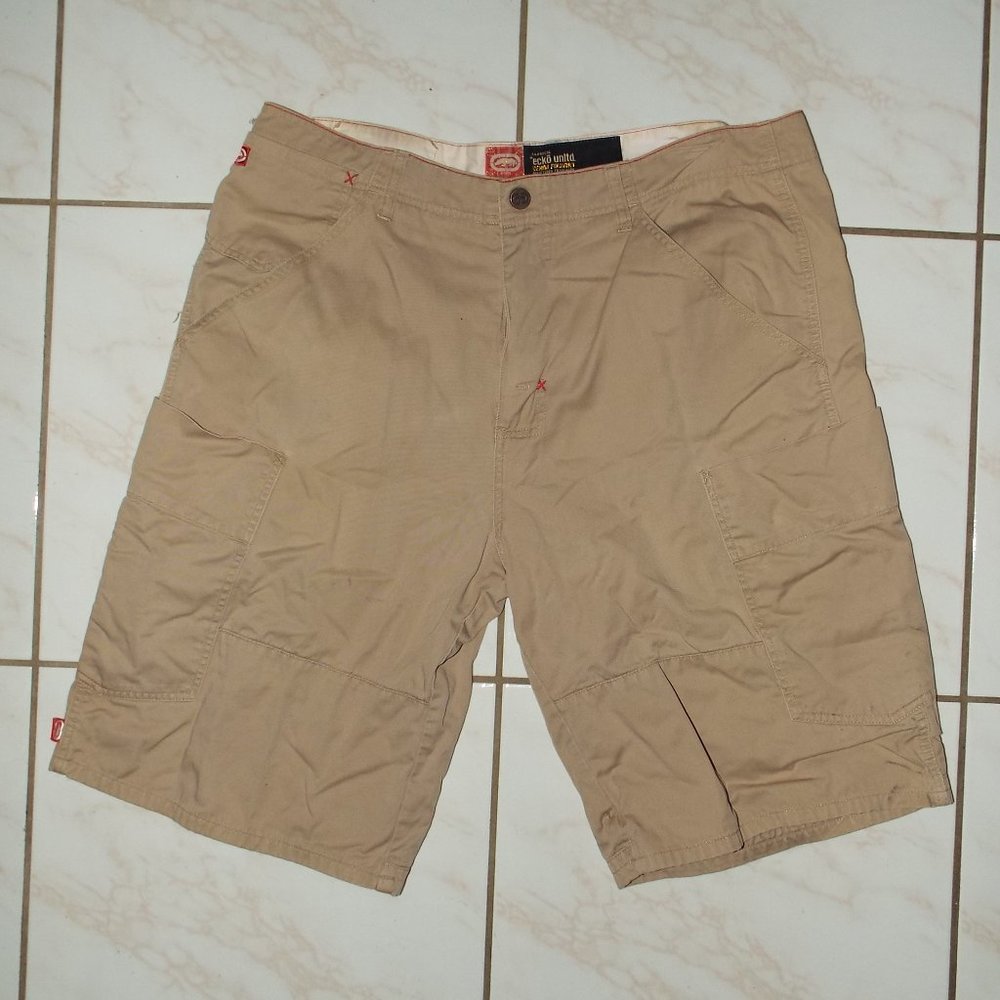 Vintage Echo Unltd Tan cargo shorts 38